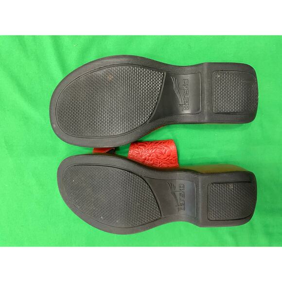 Dansko women’s Red leather slide sandals with two straps size 40 (US 9) - Picture 5 of 16